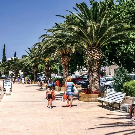 Four-bedroom In Bast